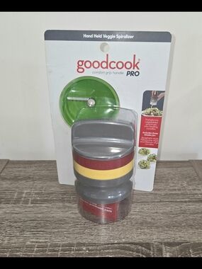 Goodcook Veggie Spiralizer 3 Blade, Hand-held, Make Your Own 3-in 1 Blade New.